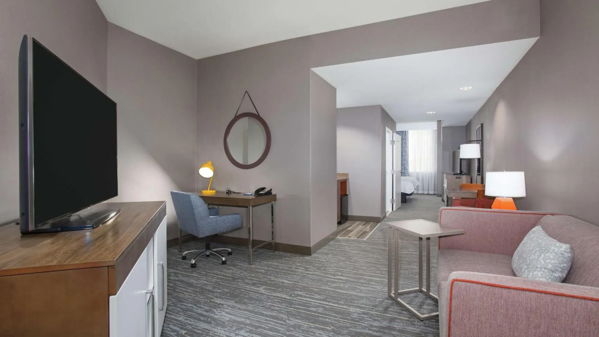 Hampton Inn & Suites Denver-Downtown 3*, Denver